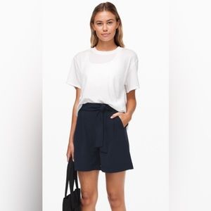 Lululemon nori short 5.5